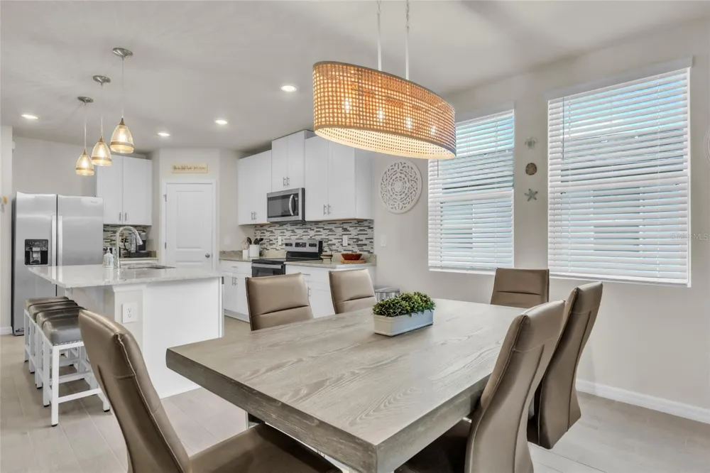 152 LAZY SHORE DRIVE Nokomis, FL 34275