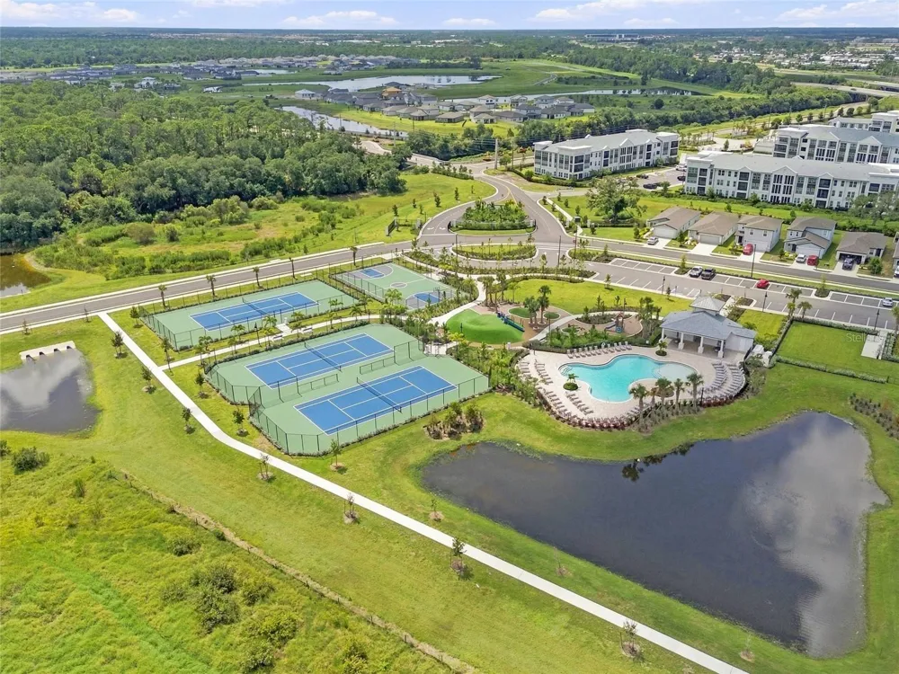 152 LAZY SHORE DRIVE Nokomis, FL 34275
