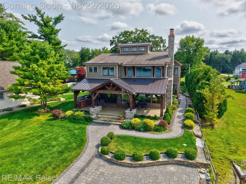 13500 ENID BOULEVARD Fenton Charter Township, MI 48430