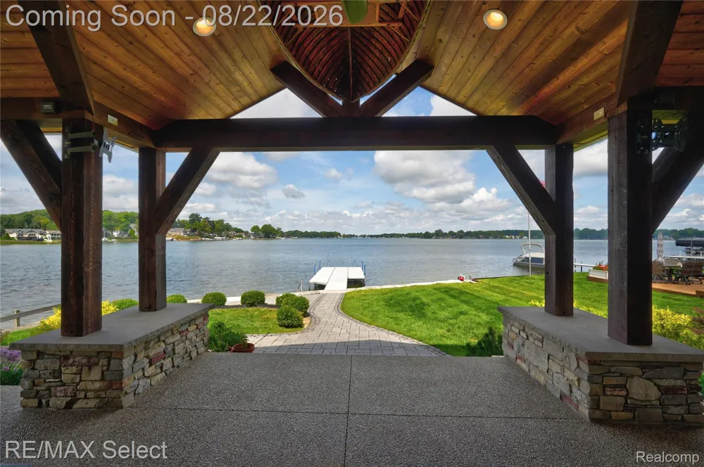 13500 ENID BOULEVARD Fenton Charter Township, MI 48430