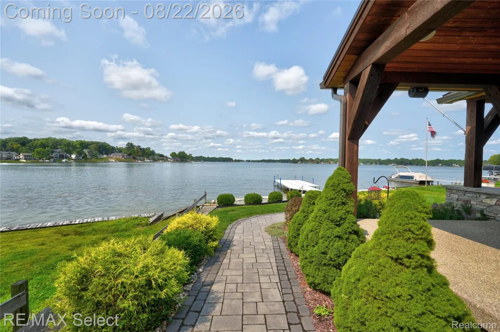 13500 ENID BOULEVARD Fenton Charter Township, MI 48430