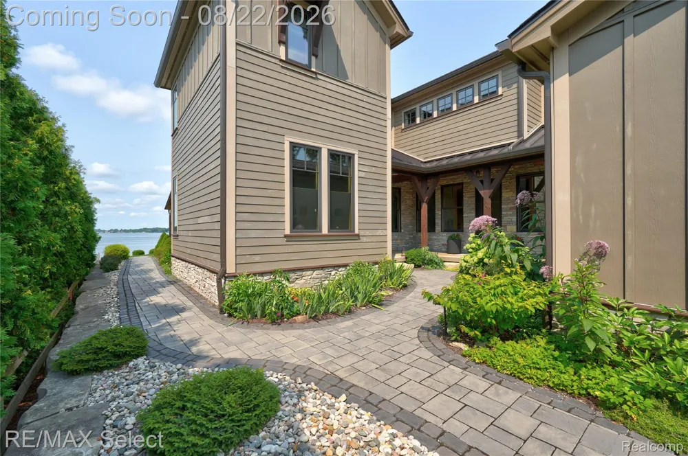 13500 ENID BOULEVARD Fenton Charter Township, MI 48430