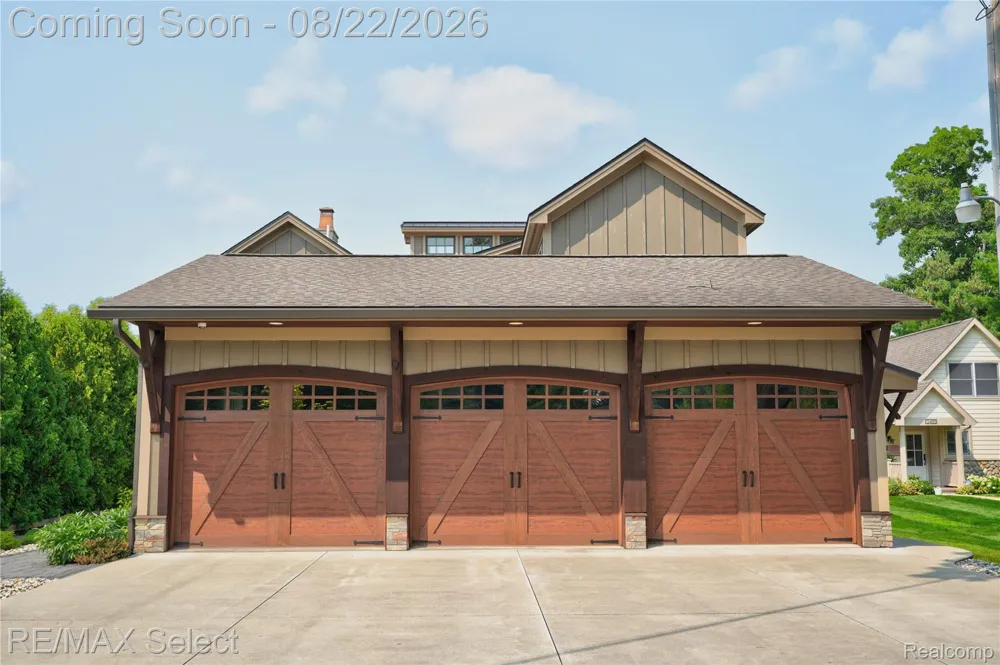 13500 ENID BOULEVARD Fenton Charter Township, MI 48430