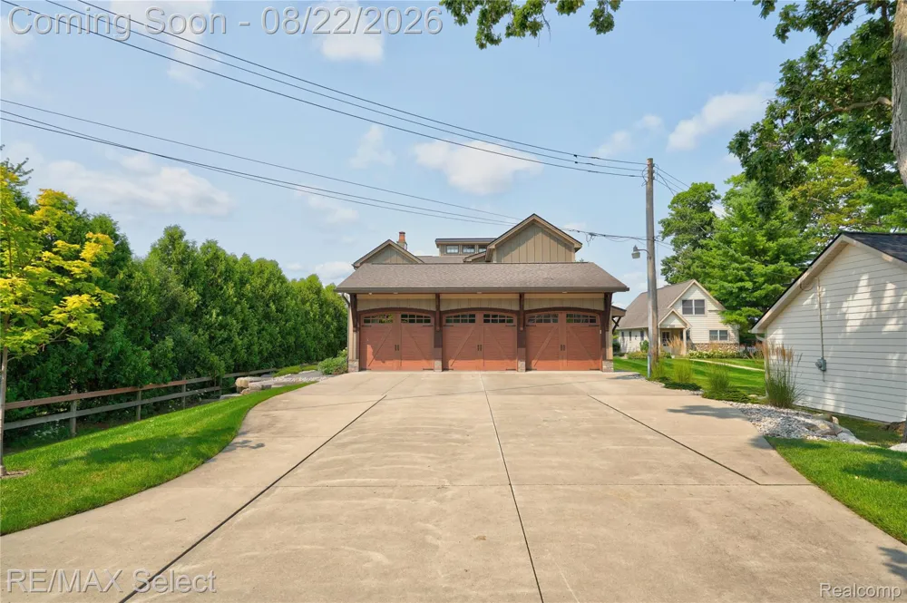 13500 ENID BOULEVARD Fenton Charter Township, MI 48430