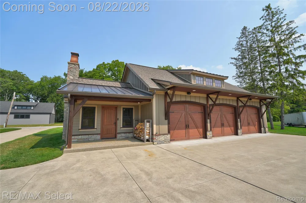 13500 ENID BOULEVARD Fenton Charter Township, MI 48430