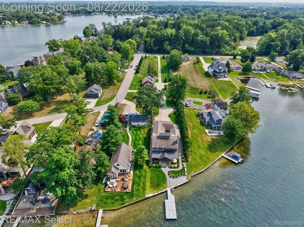 13500 ENID BOULEVARD Fenton Charter Township, MI 48430