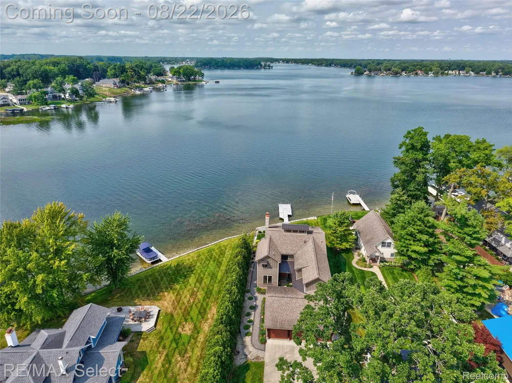 13500 ENID BOULEVARD Fenton Charter Township, MI 48430