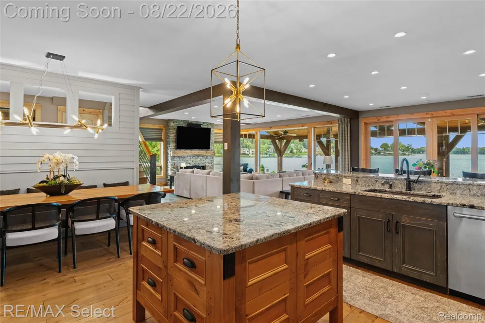 13500 ENID BOULEVARD Fenton Charter Township, MI 48430
