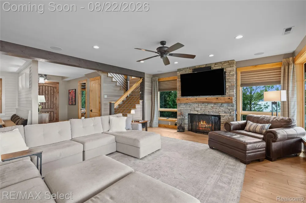 13500 ENID BOULEVARD Fenton Charter Township, MI 48430