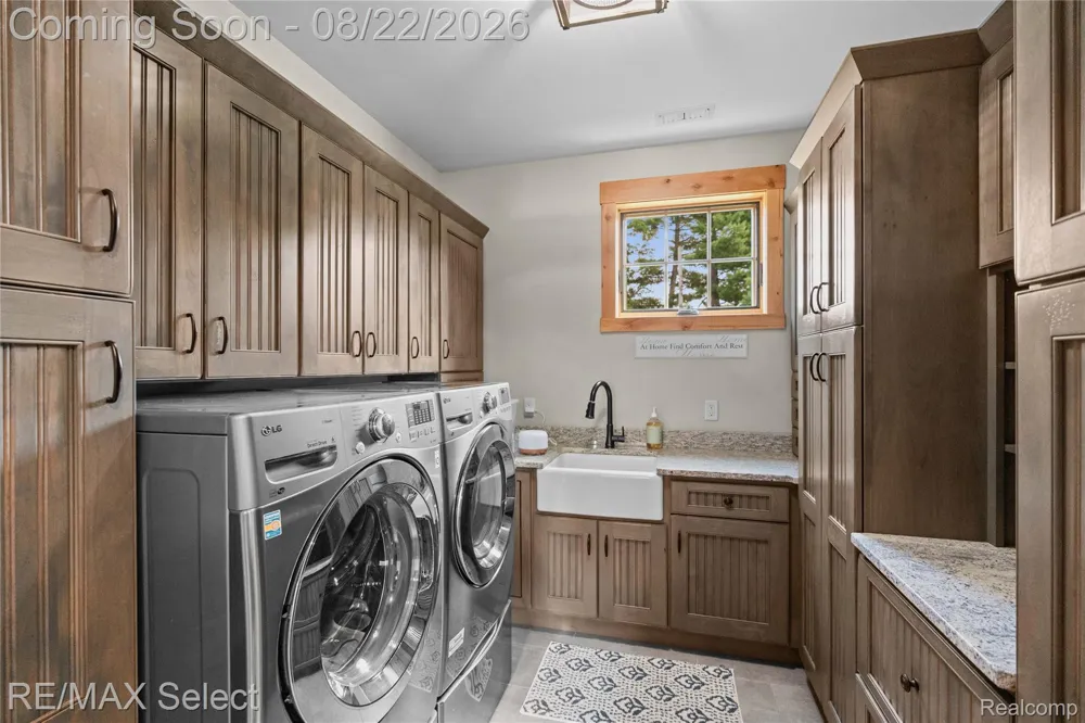 13500 ENID BOULEVARD Fenton Charter Township, MI 48430