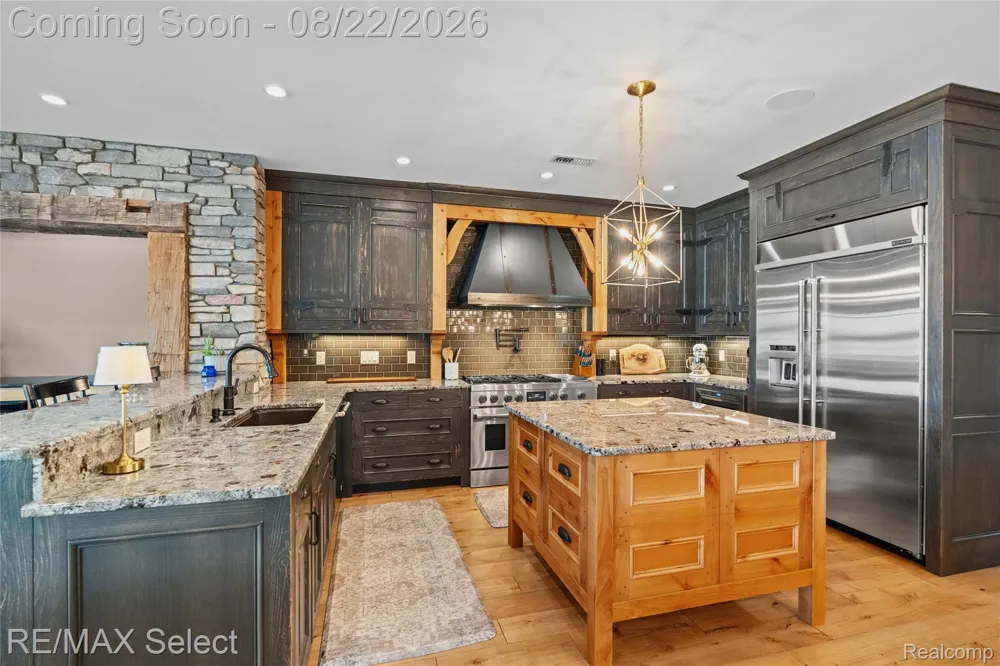 13500 ENID BOULEVARD Fenton Charter Township, MI 48430