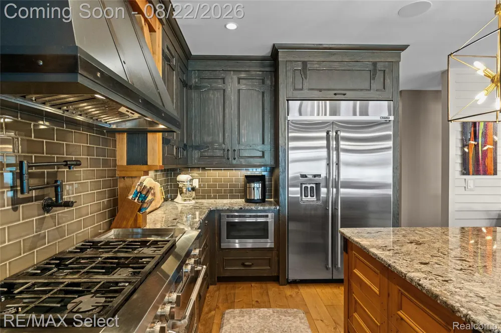 13500 ENID BOULEVARD Fenton Charter Township, MI 48430
