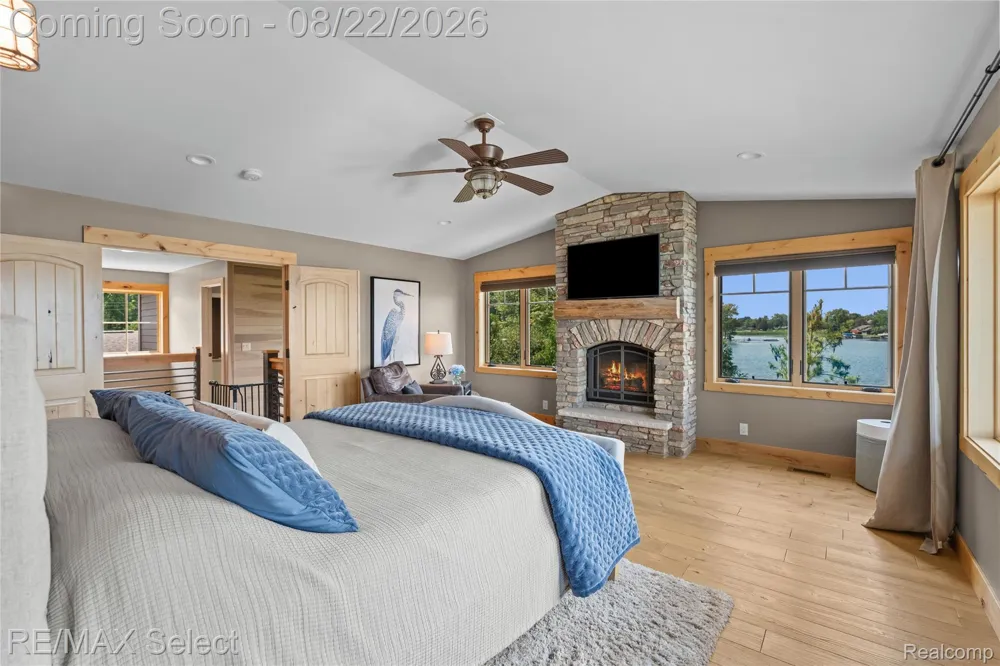 13500 ENID BOULEVARD Fenton Charter Township, MI 48430