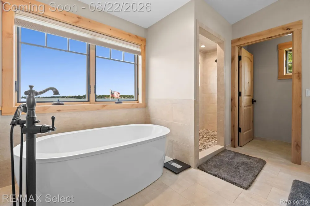 13500 ENID BOULEVARD Fenton Charter Township, MI 48430