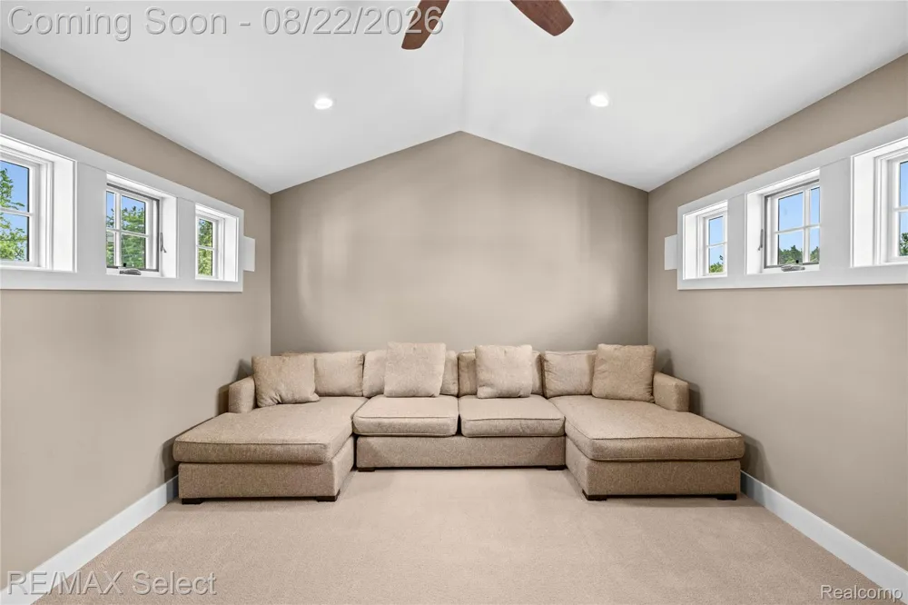 13500 ENID BOULEVARD Fenton Charter Township, MI 48430