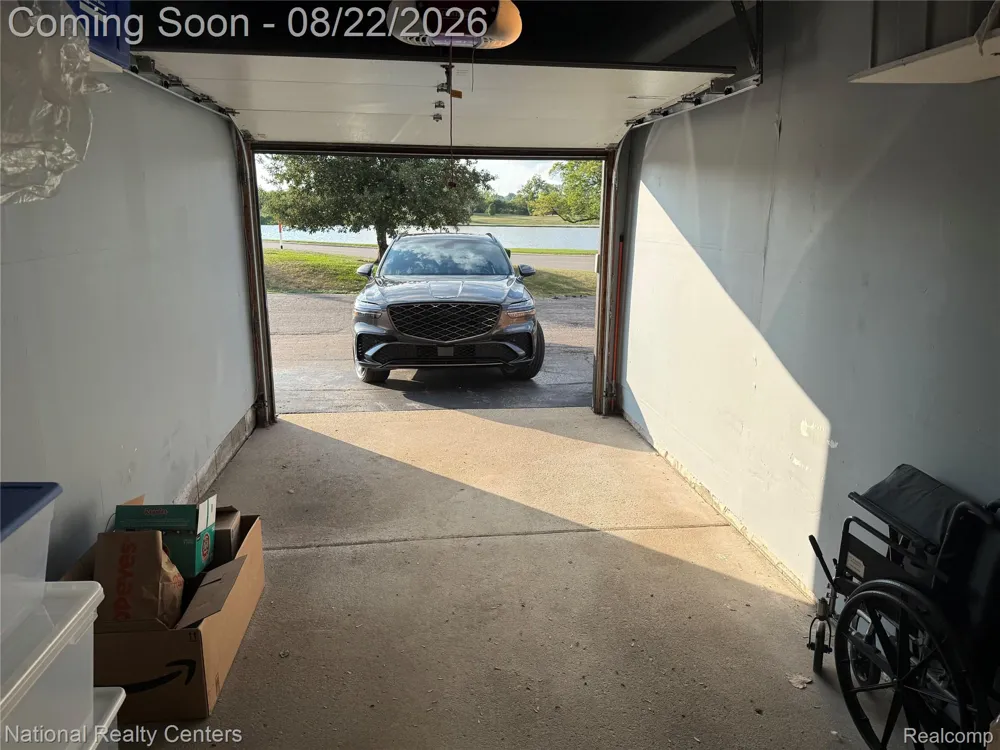 206 Country Club Drive St Clair Shores City, MI 48082
