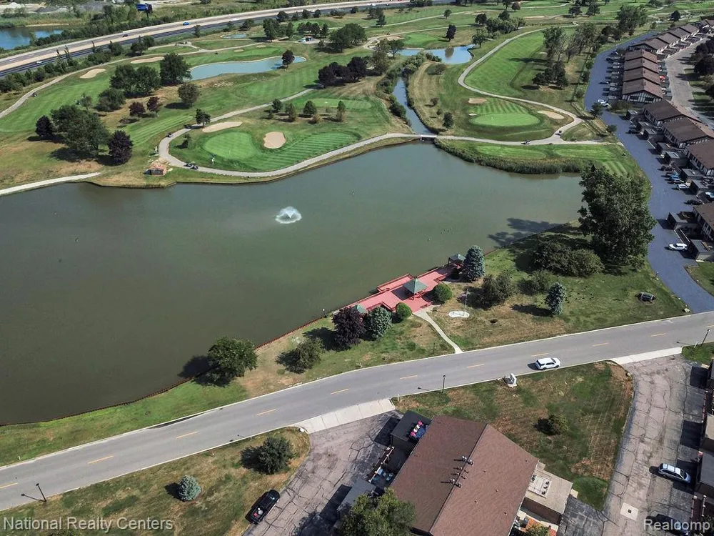 206 Country Club Drive St Clair Shores City, MI 48082
