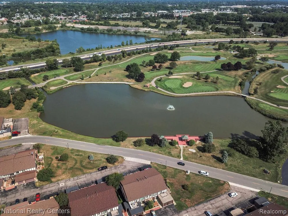 206 Country Club Drive St Clair Shores City, MI 48082