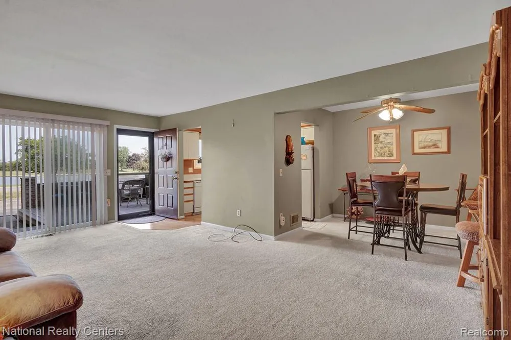 206 Country Club Drive St Clair Shores City, MI 48082