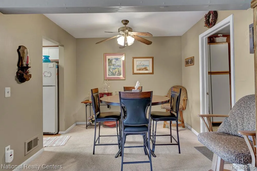 206 Country Club Drive St Clair Shores City, MI 48082