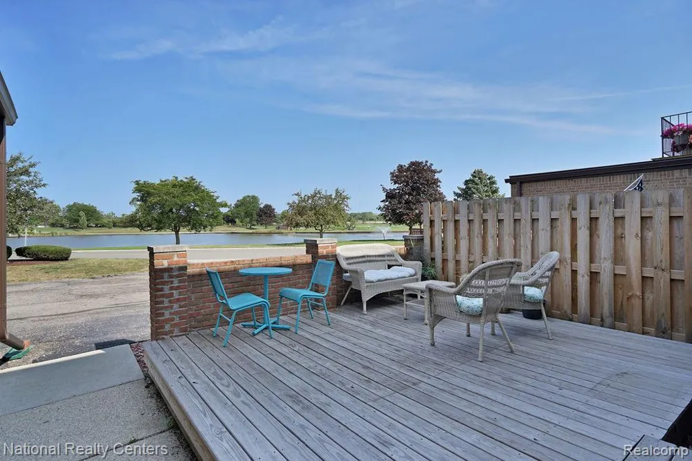 206 Country Club Drive St Clair Shores City, MI 48082