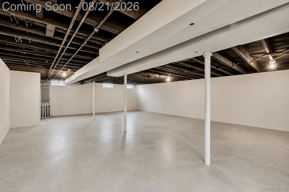 28326 Alden Street Madison Heights City, MI 48071