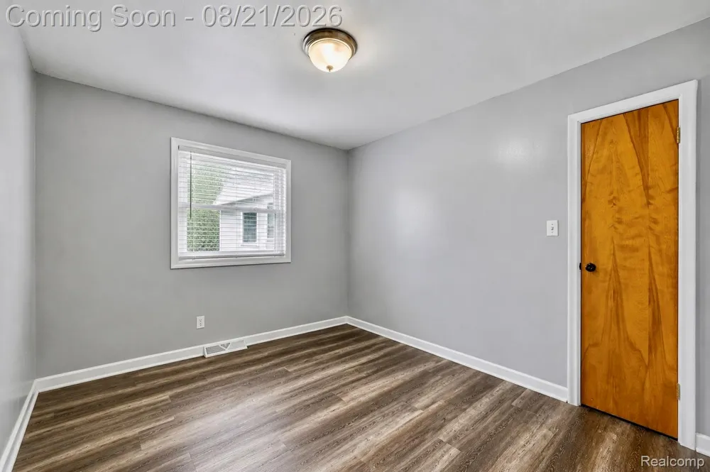 28326 Alden Street Madison Heights City, MI 48071