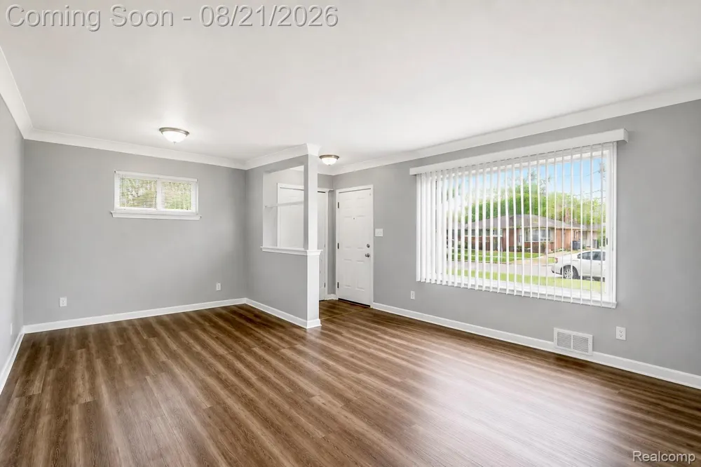 28326 Alden Street Madison Heights City, MI 48071