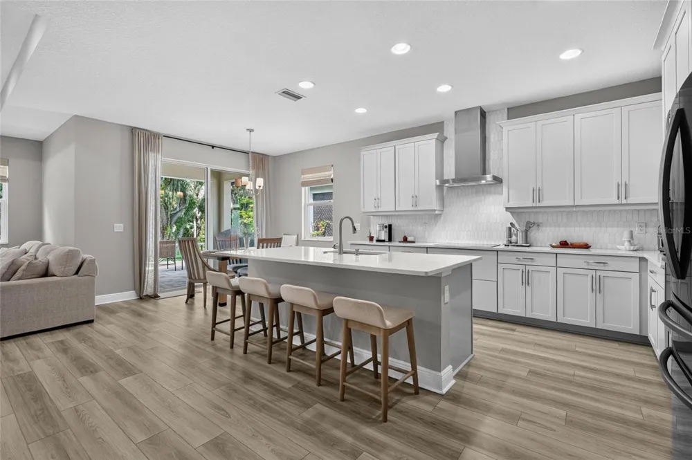3541 SECLUDED COURT Sarasota, FL 34240