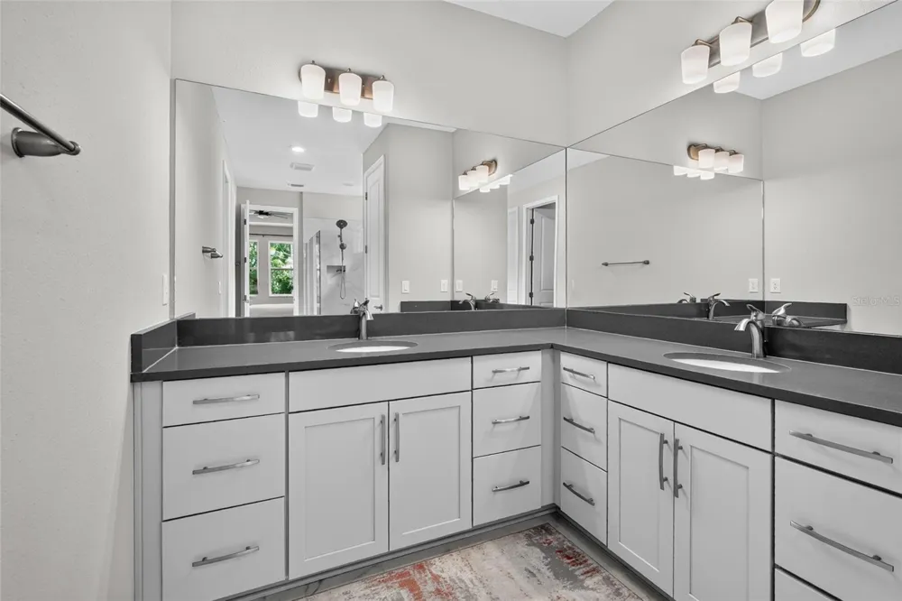 3541 SECLUDED COURT Sarasota, FL 34240