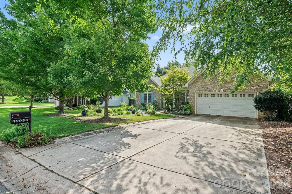 12034 Hampton Place Drive Charlotte, NC 28269