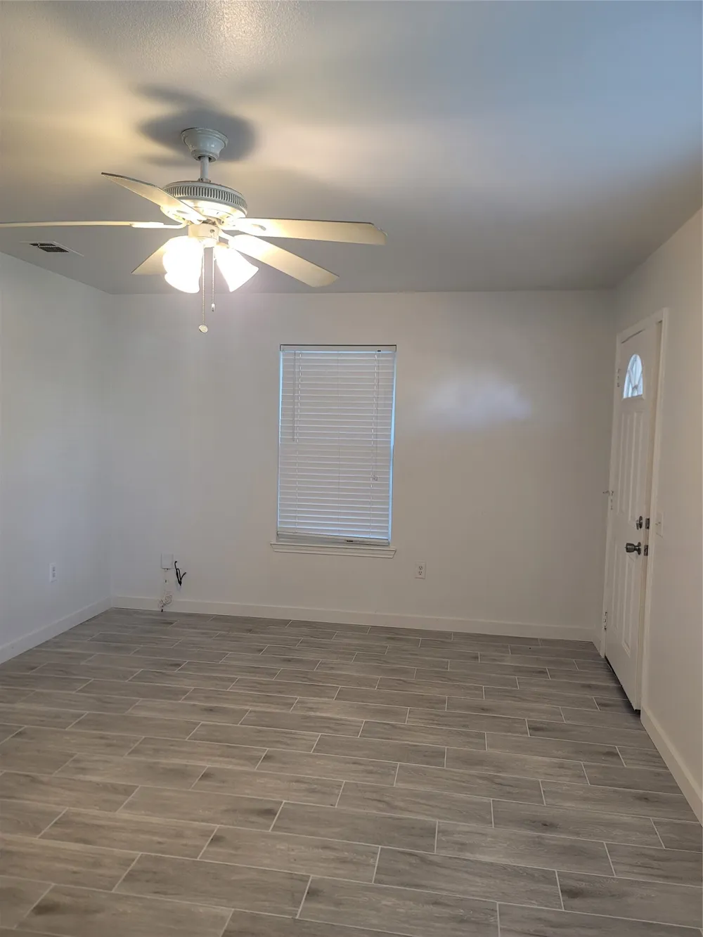 910 S Catherine Street Terrell, TX 75160