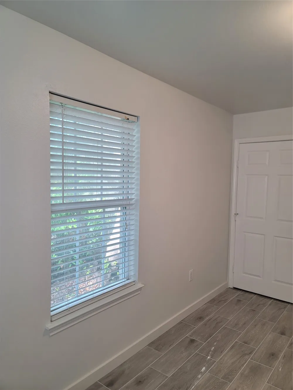 910 S Catherine Street Terrell, TX 75160
