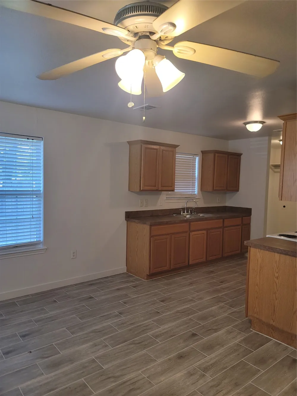 910 S Catherine Street Terrell, TX 75160