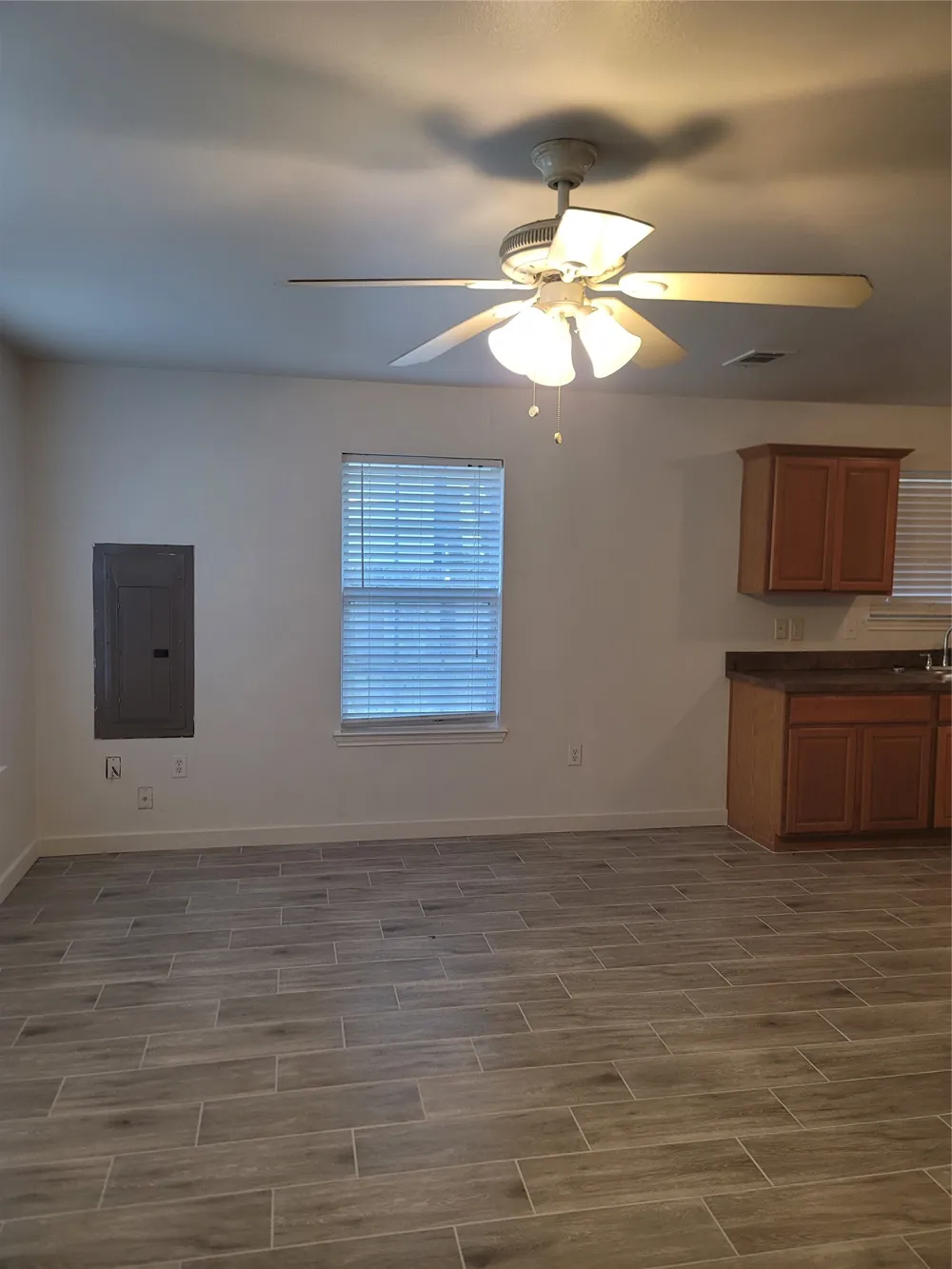 910 S Catherine Street Terrell, TX 75160