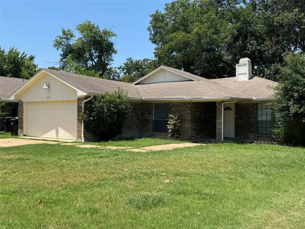 1613 Jasmine Lane Plano, TX 75074