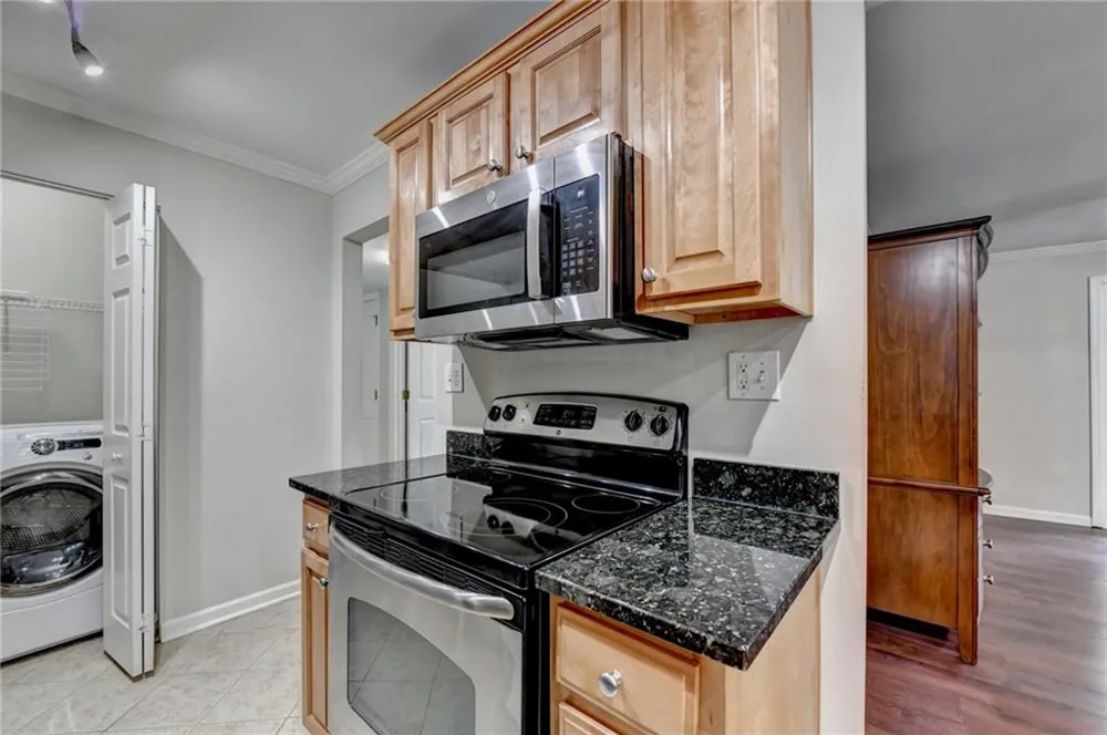 702 Brighton Point Sandy Springs, GA 30328