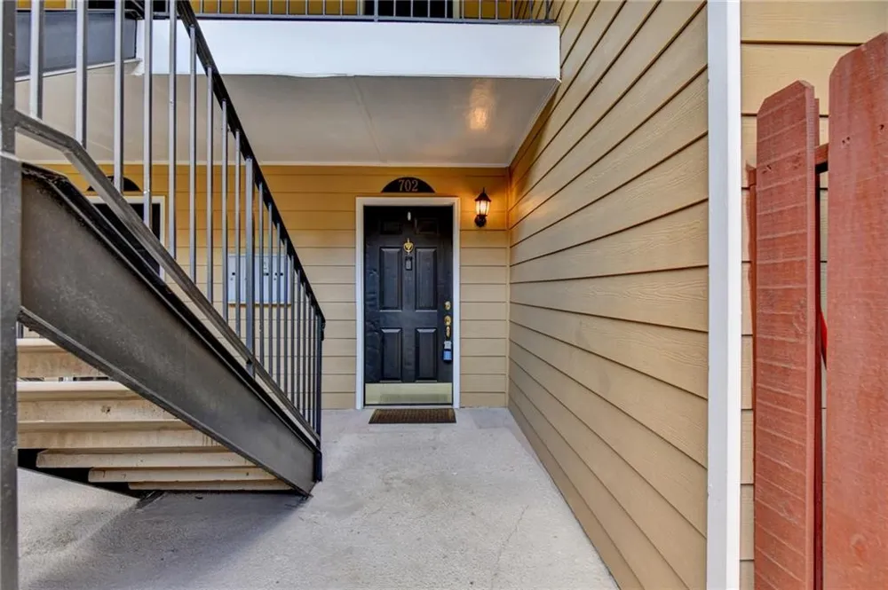 702 Brighton Point Sandy Springs, GA 30328