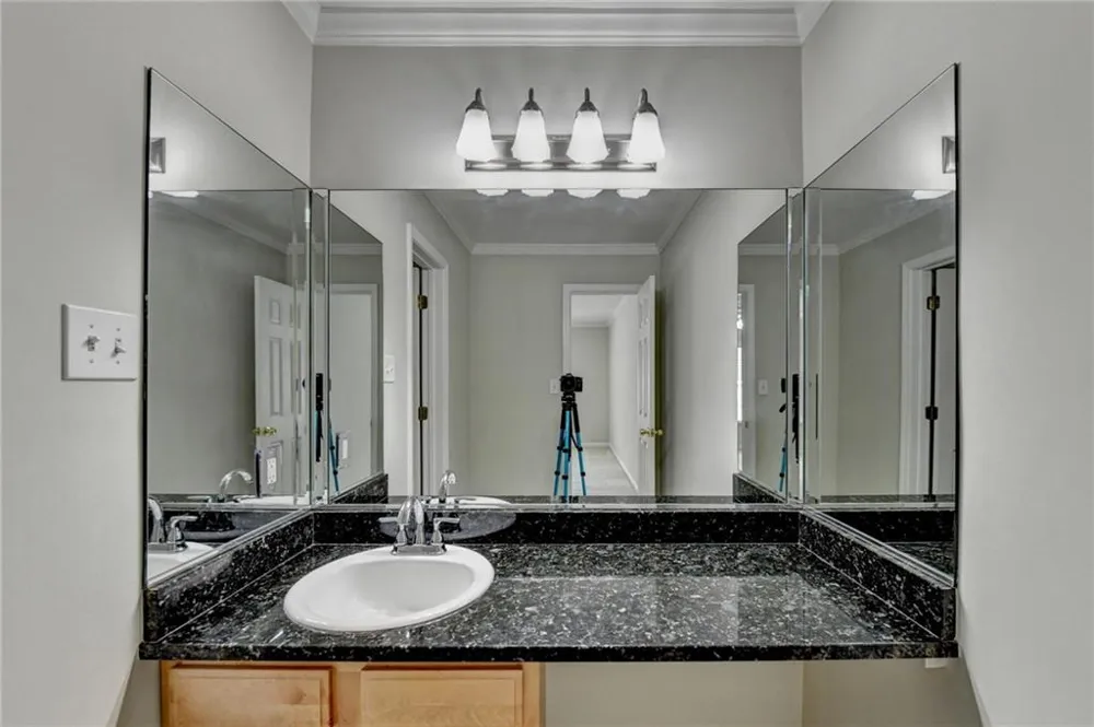 702 Brighton Point Sandy Springs, GA 30328