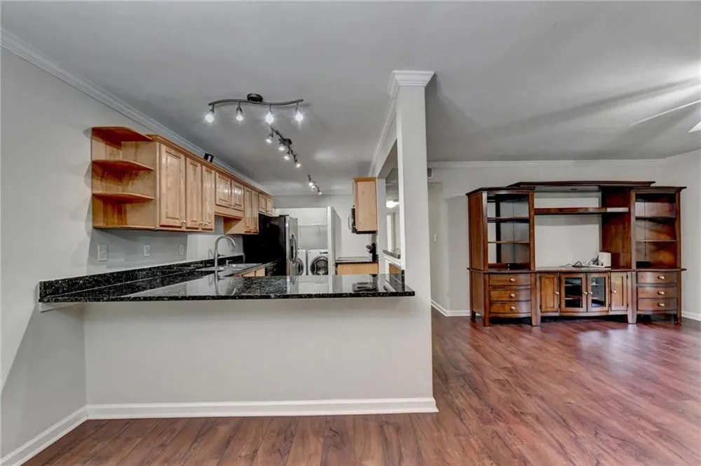 702 Brighton Point Sandy Springs, GA 30328
