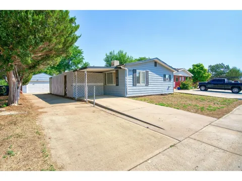 1212 Mackay Court