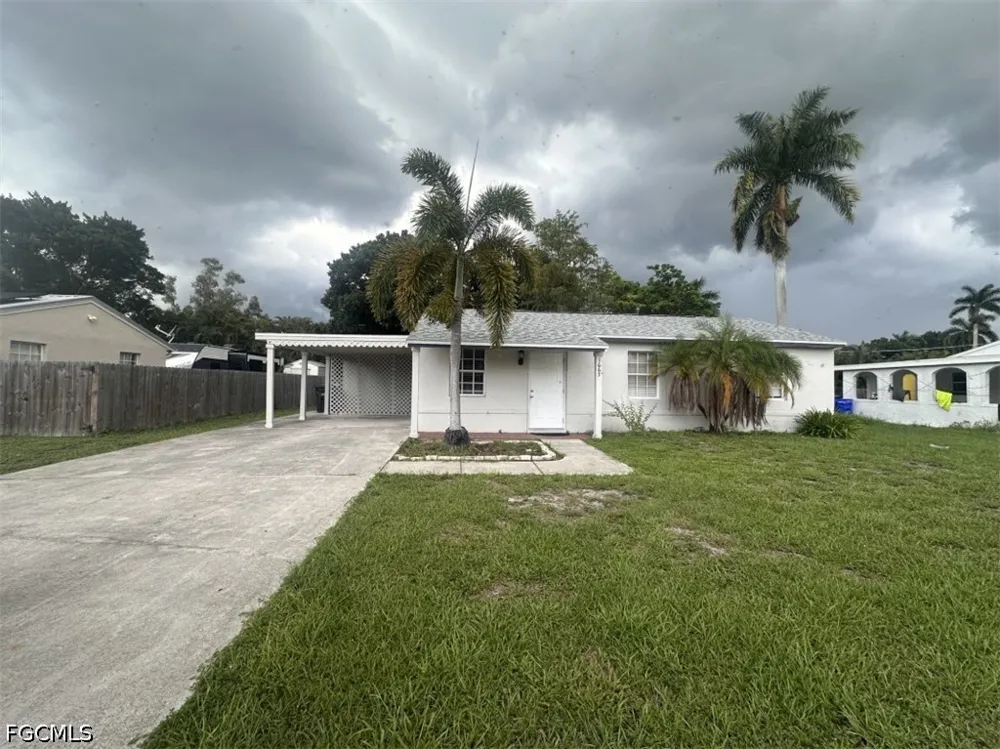 Moreno Avenue Fort Myers, FL 33901