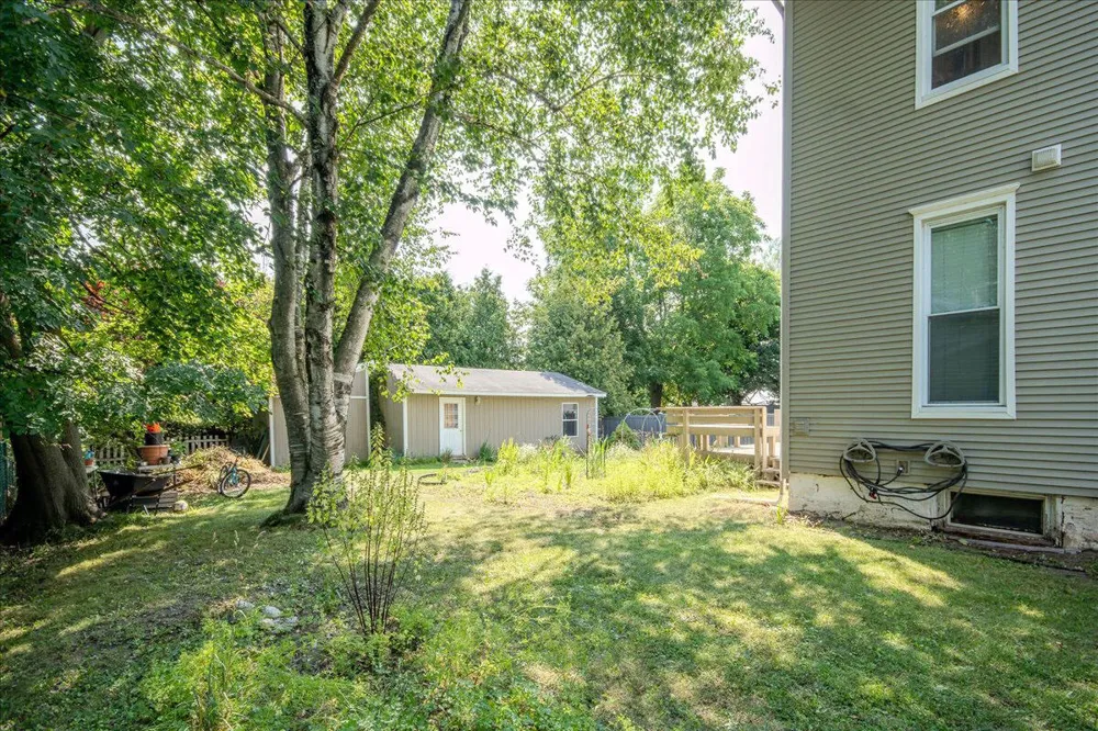 607 Pine Street Manistee, MI 49660