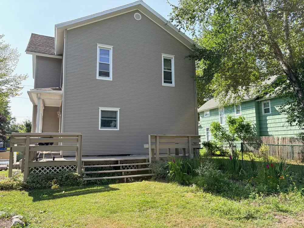 607 Pine Street Manistee, MI 49660