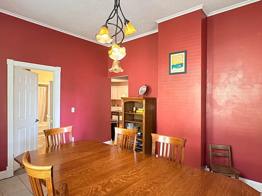 607 Pine Street Manistee, MI 49660