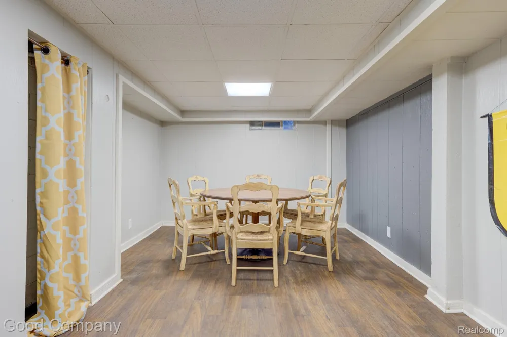 421 Channing Street Ferndale City, MI 48220