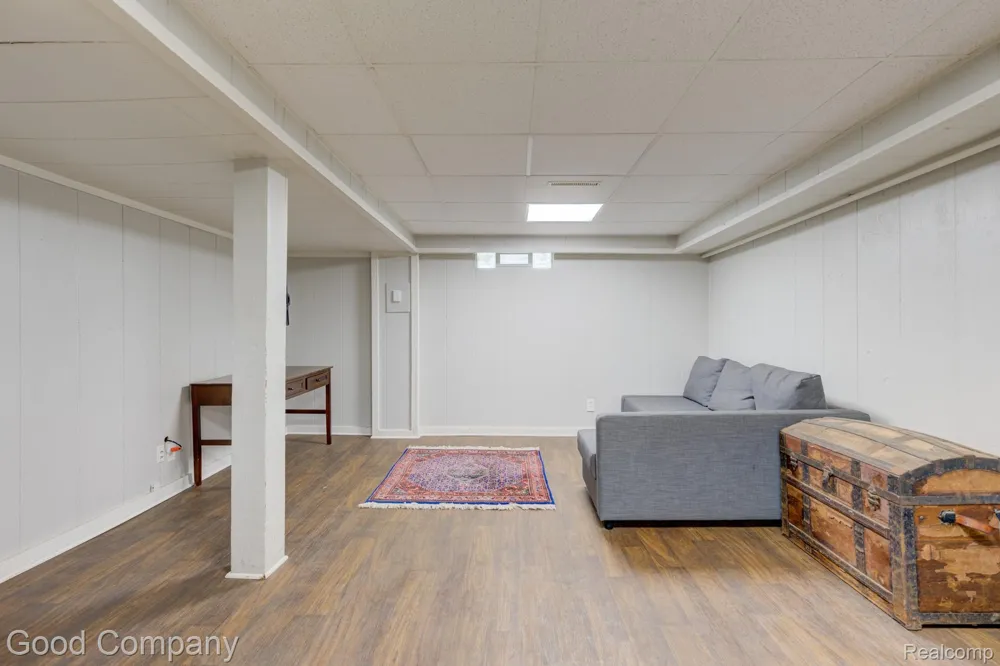 421 Channing Street Ferndale City, MI 48220