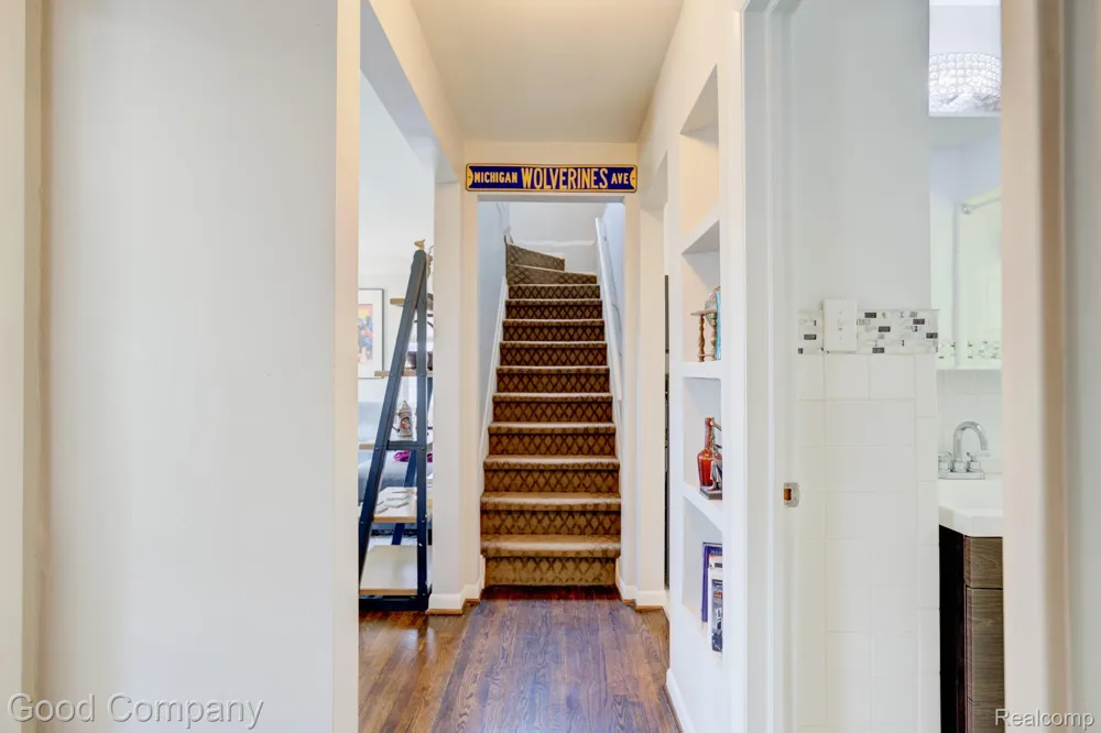 421 Channing Street Ferndale City, MI 48220