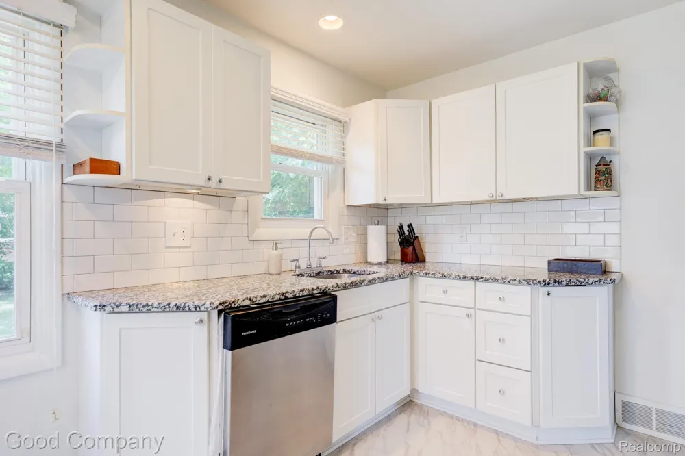 421 Channing Street Ferndale City, MI 48220