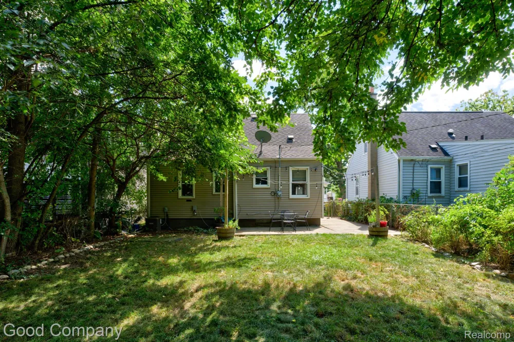 421 Channing Street Ferndale City, MI 48220